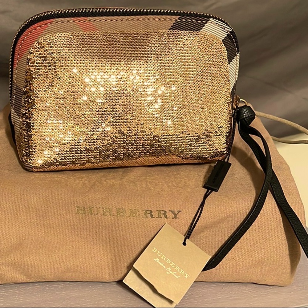NWT Sequined Novacheck Cosmetic Bag 🤩🤩